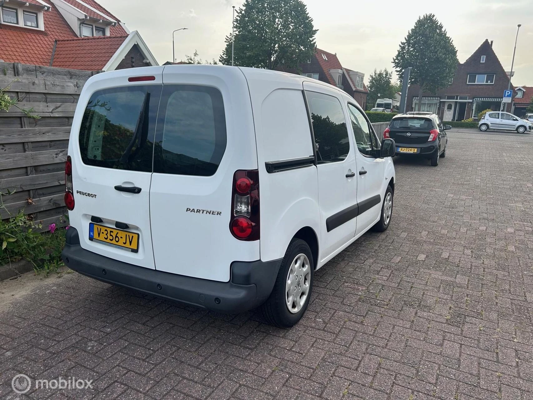 Hoofdafbeelding Peugeot Partner
