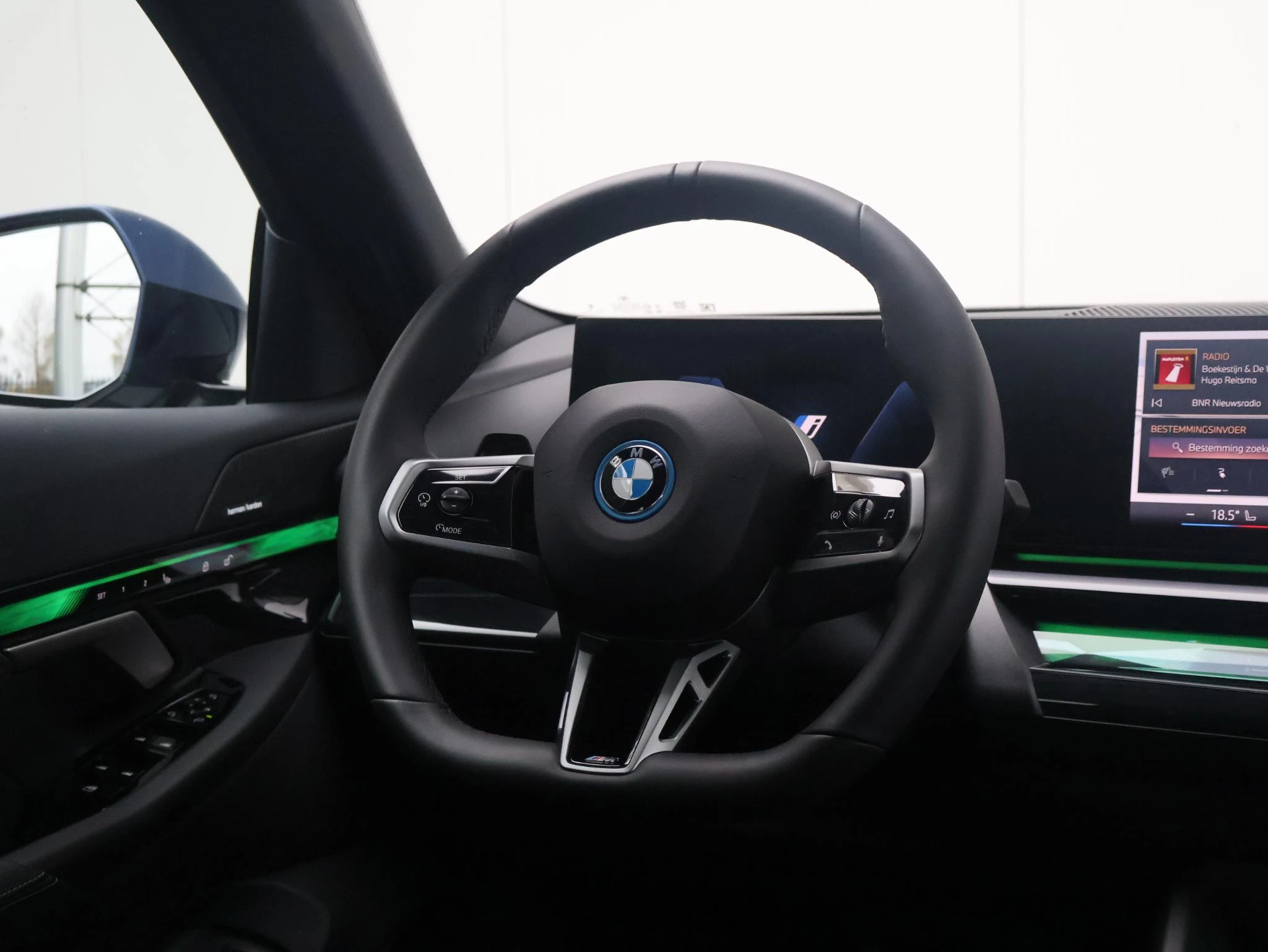 Hoofdafbeelding BMW i5