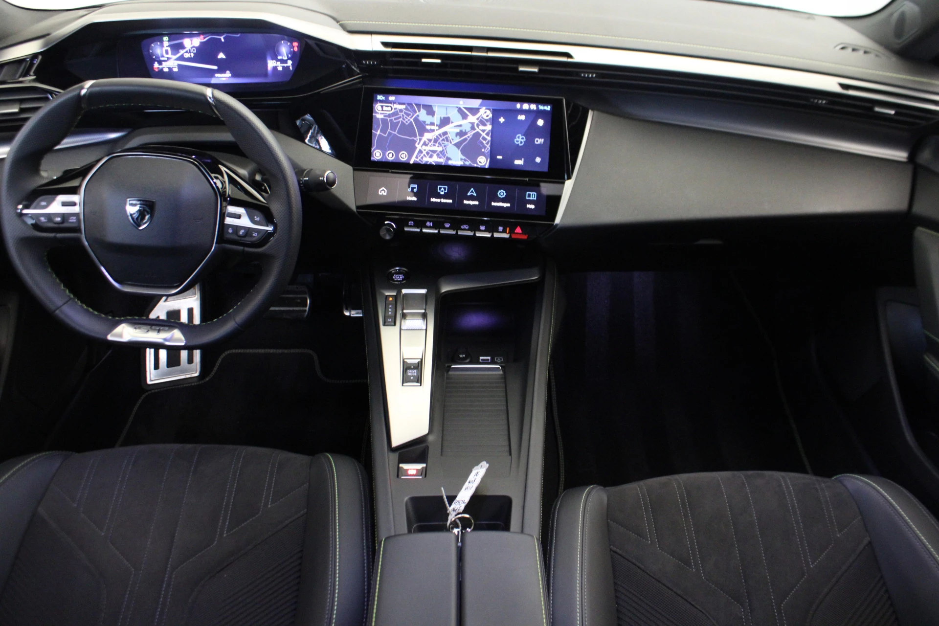Hoofdafbeelding Peugeot 408