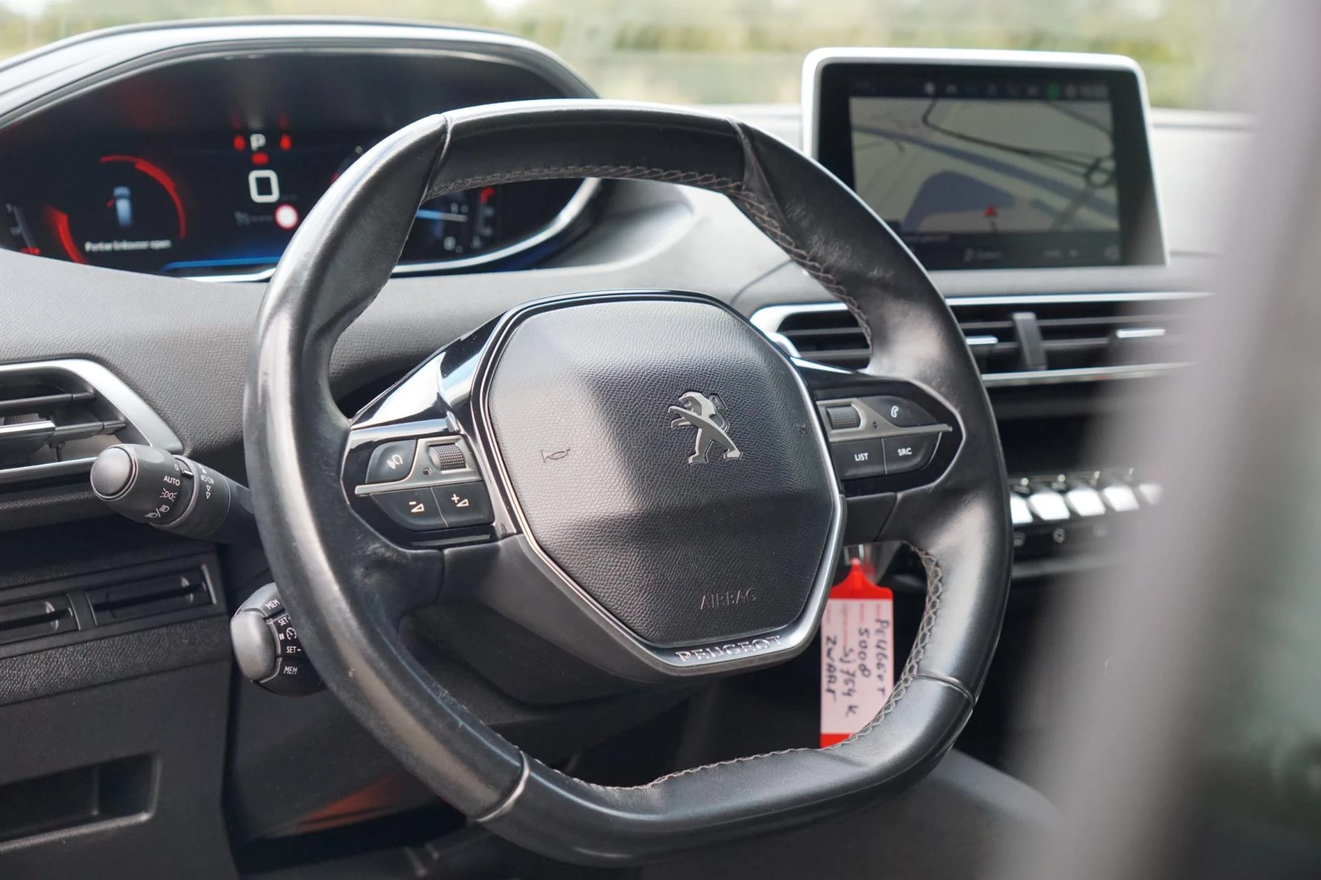 Hoofdafbeelding Peugeot 5008