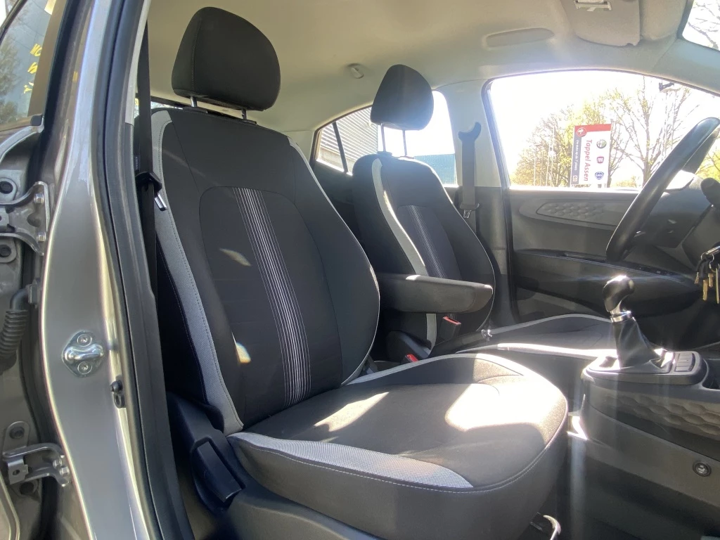 Hoofdafbeelding Hyundai i10
