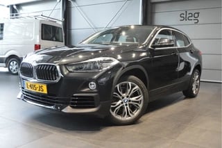 BMW X2 sDrive18i High Executive navi clima cruise led pdc 18 inch !!