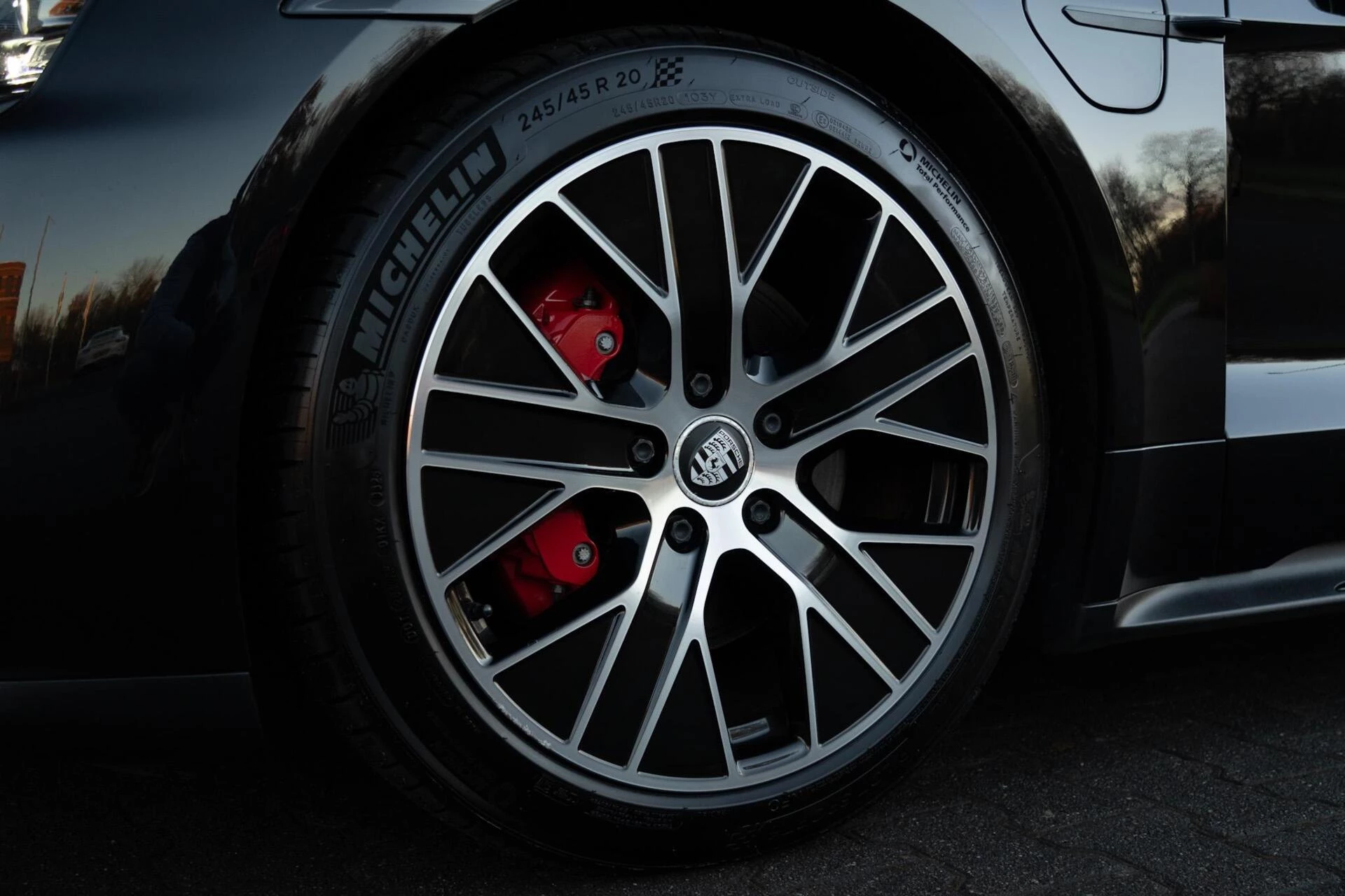 Hoofdafbeelding Porsche Taycan