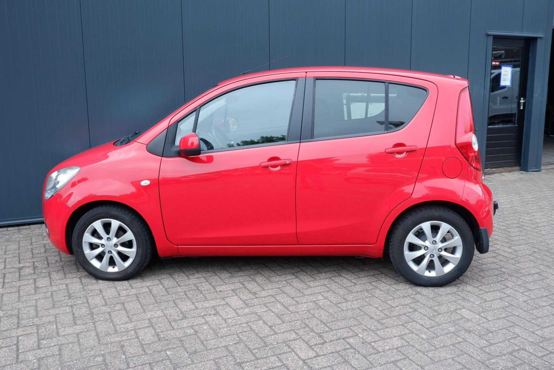 Hoofdafbeelding Opel Agila