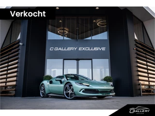 Hoofdafbeelding Ferrari 296 Ferrari 296 GTS 3.0 V6 - Verde Francesca | Spyder l 830PK! l Race Display l Racing Seats | Carbon