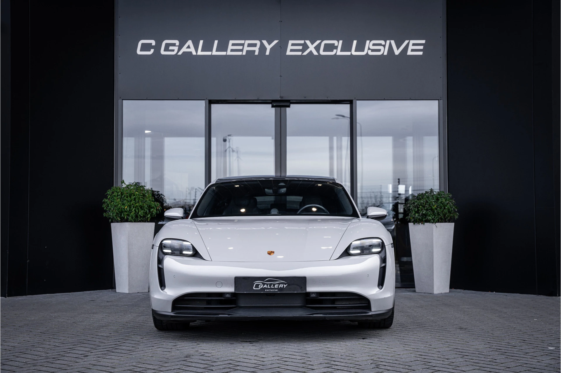 Hoofdafbeelding Porsche Taycan