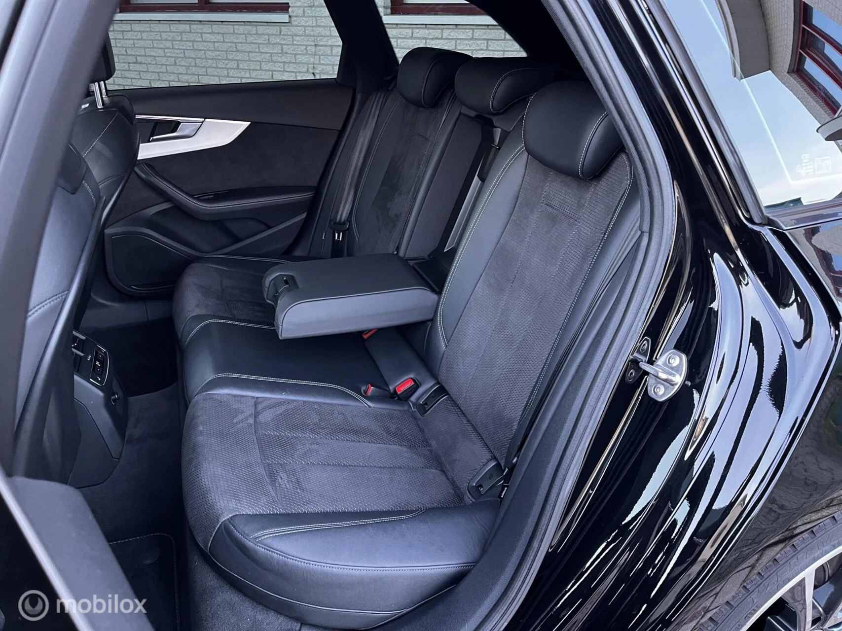 Hoofdafbeelding Audi S4