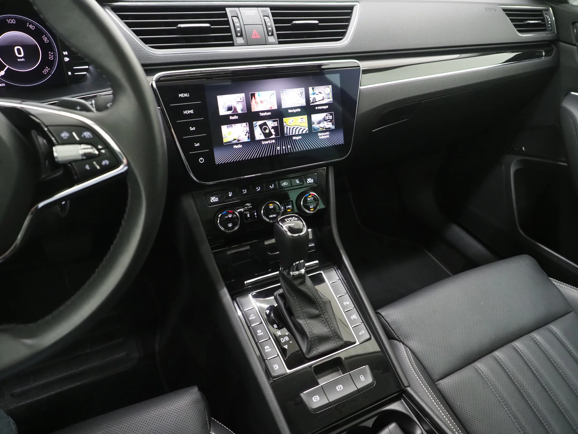 Hoofdafbeelding Škoda Superb
