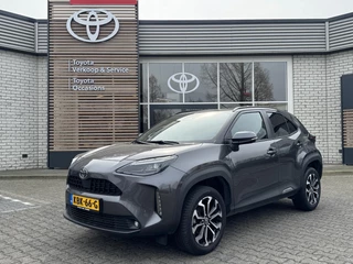 Toyota Yaris Cross HYBRID 115 FIRST EDITION  ALL-SEASON STOEL/STUURVERW APPLE/ANDROID NAVI CLIMA AD-CRUISE 17” LM-VELGEN