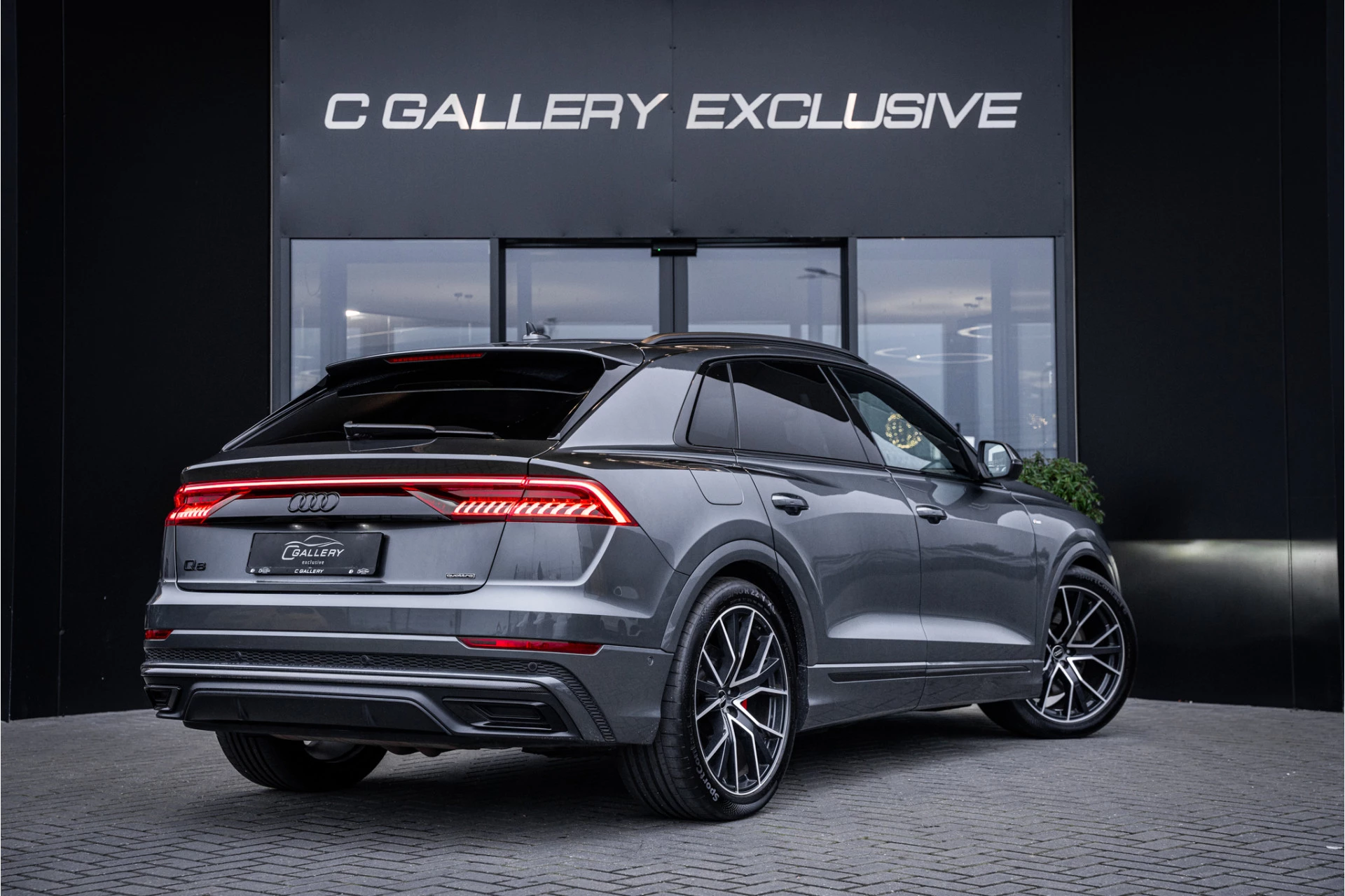 Hoofdafbeelding Audi Q8