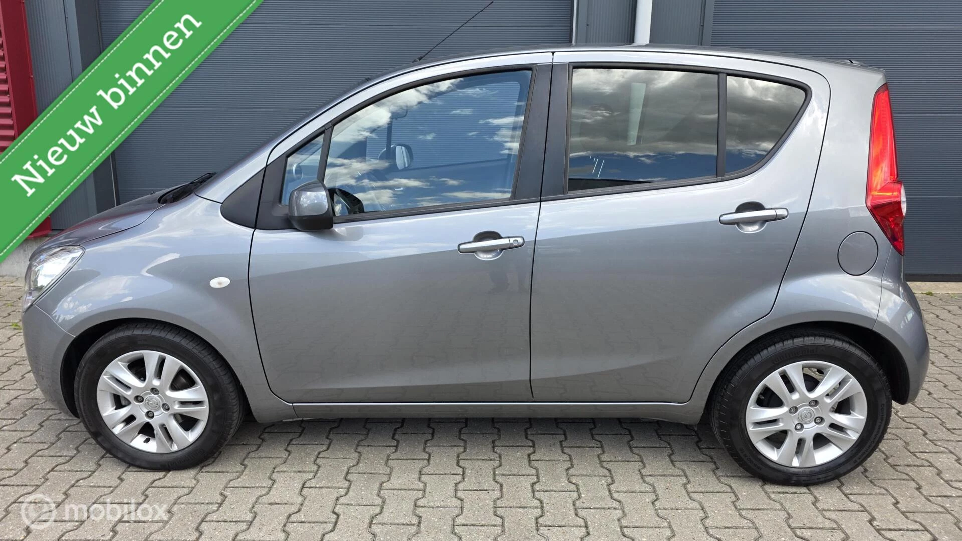 Hoofdafbeelding Opel Agila