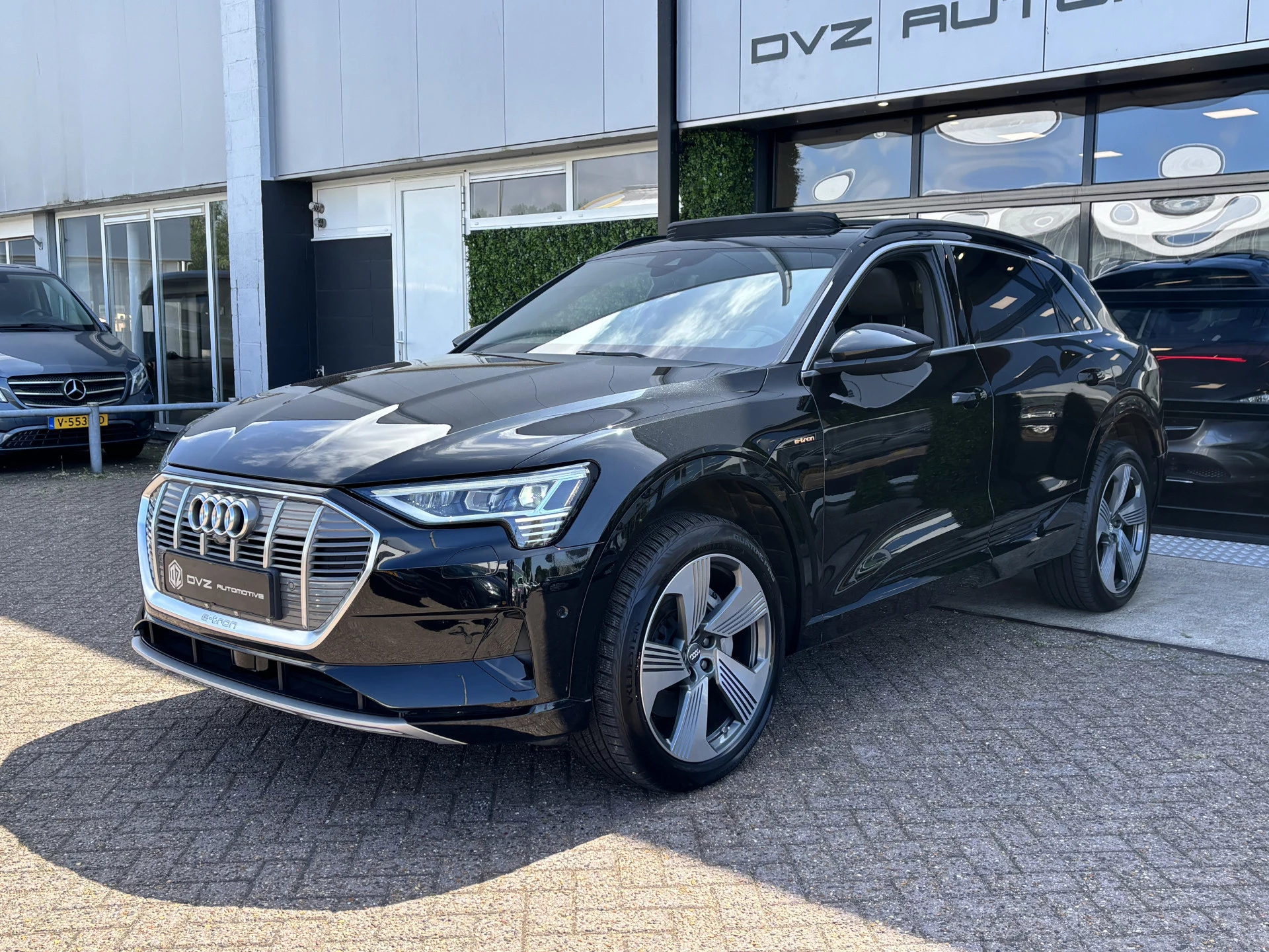 Hoofdafbeelding Audi e-tron