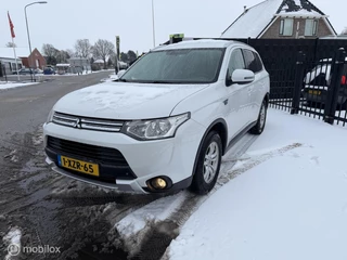 Hoofdafbeelding Mitsubishi Outlander Mitsubishi Outlander 2.0 PHEV N.A.P, Stoelverwarming
