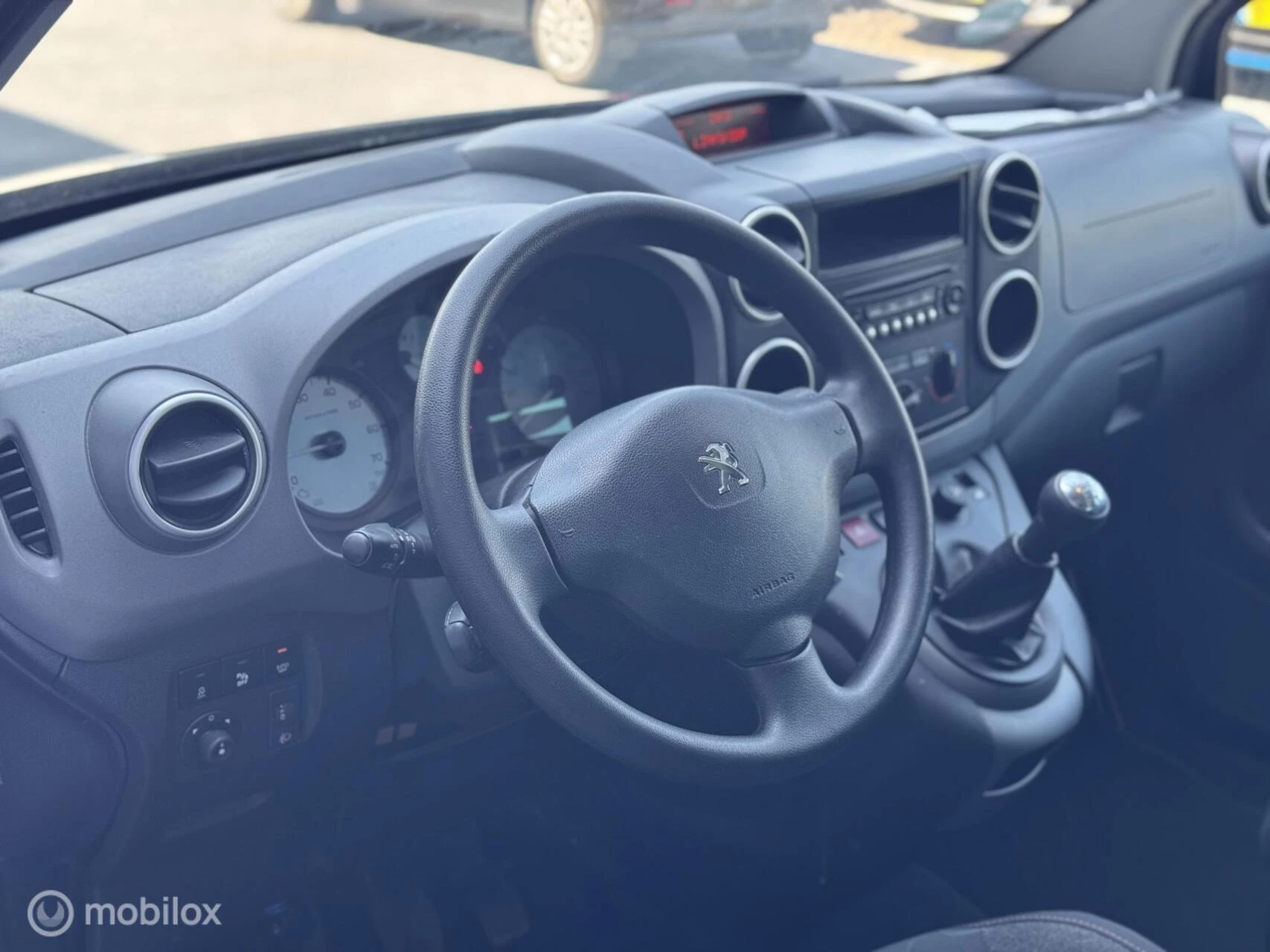 Hoofdafbeelding Peugeot Partner