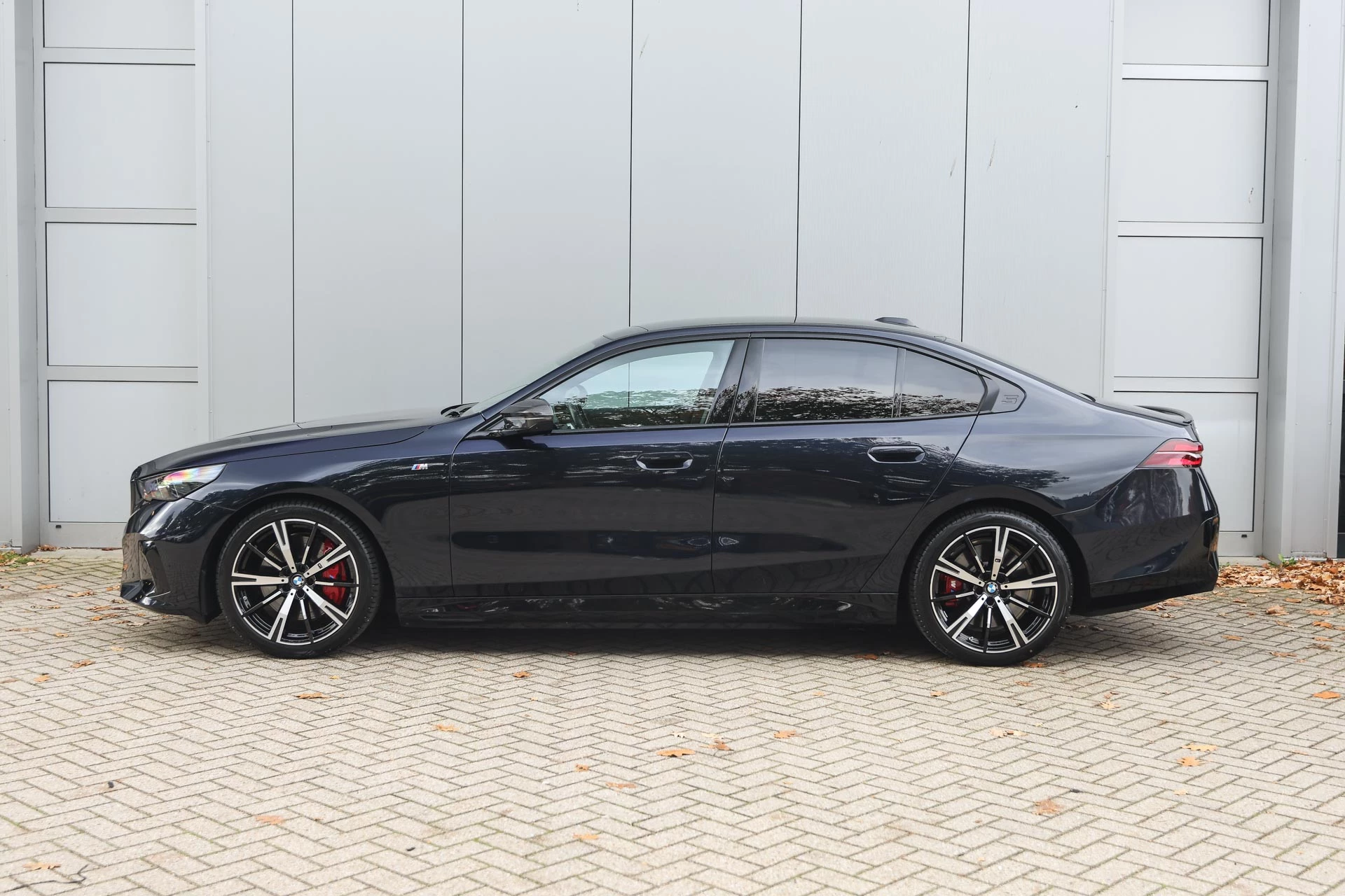 Hoofdafbeelding BMW i5