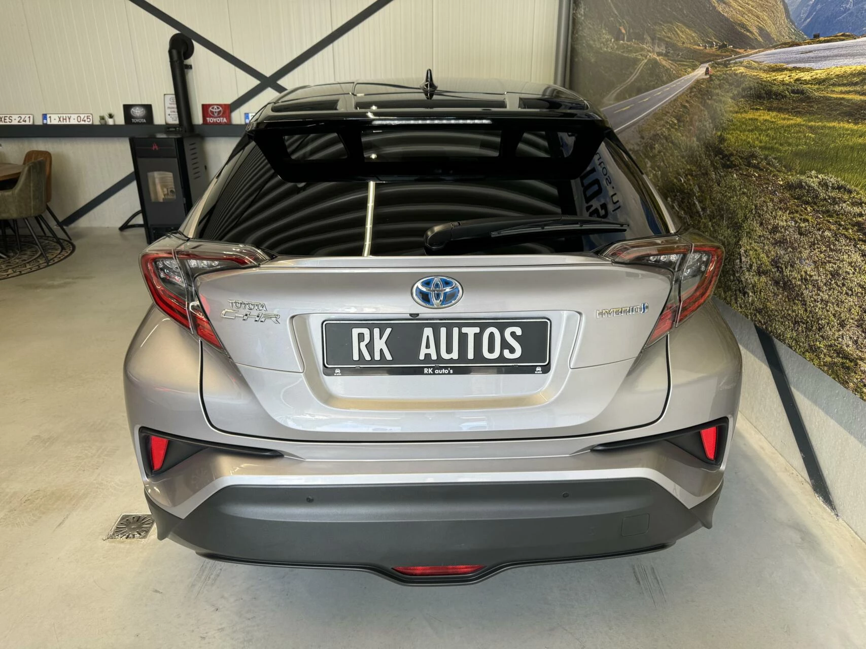Hoofdafbeelding Toyota C-HR