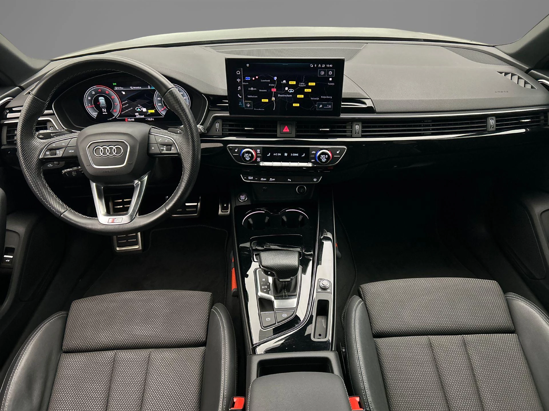 Hoofdafbeelding Audi A4