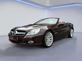 Hoofdafbeelding Mercedes-Benz SL Mercedes-Benz SL-klasse 350 /Apple Carplay/Elektr. Stoelen+MEM/Stoelverw.+verkoeling/Leder/19" LMV/Bluetooth/Multifunctioneel stuurwiel/(MET GARANTIE*)