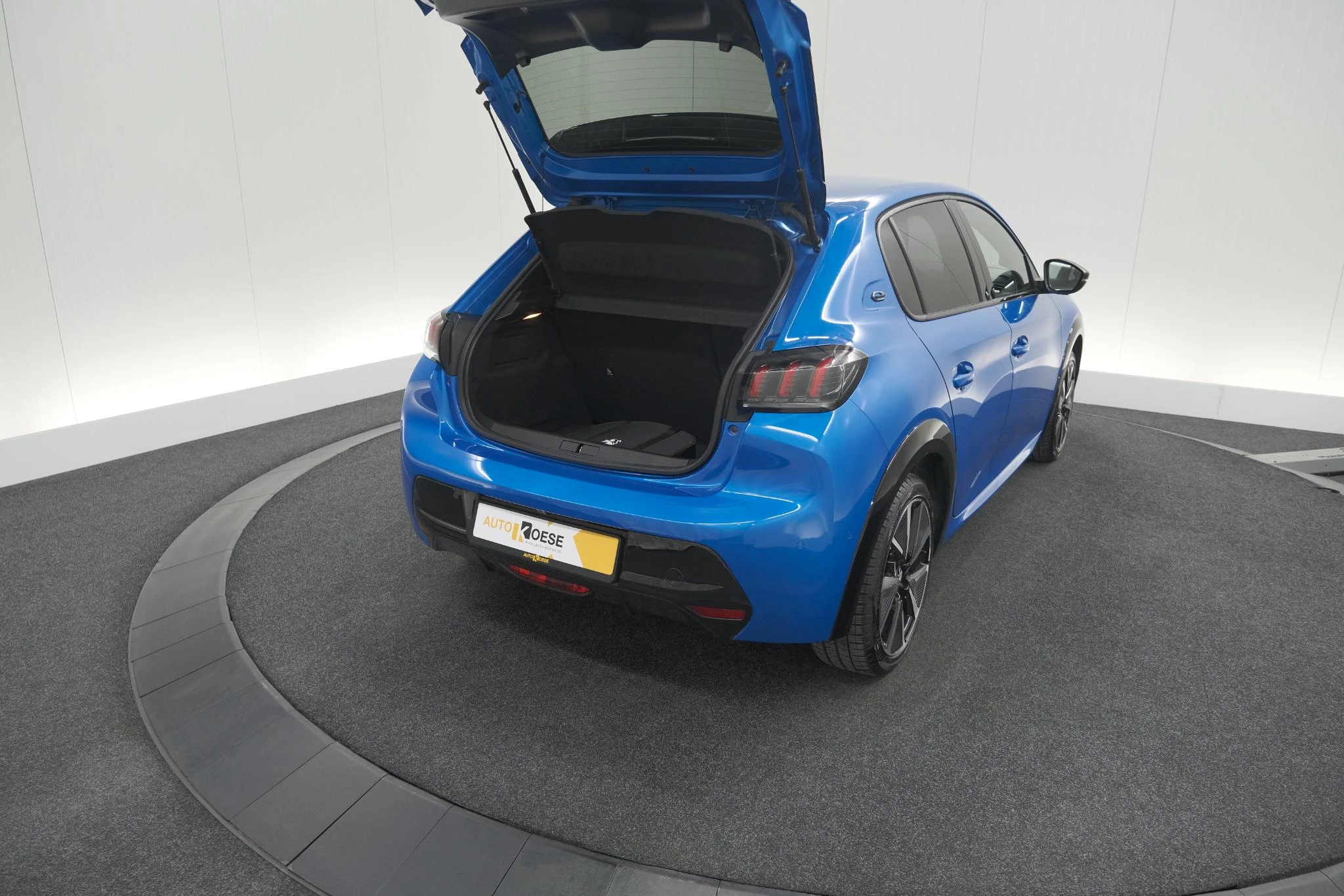 Hoofdafbeelding Peugeot e-208