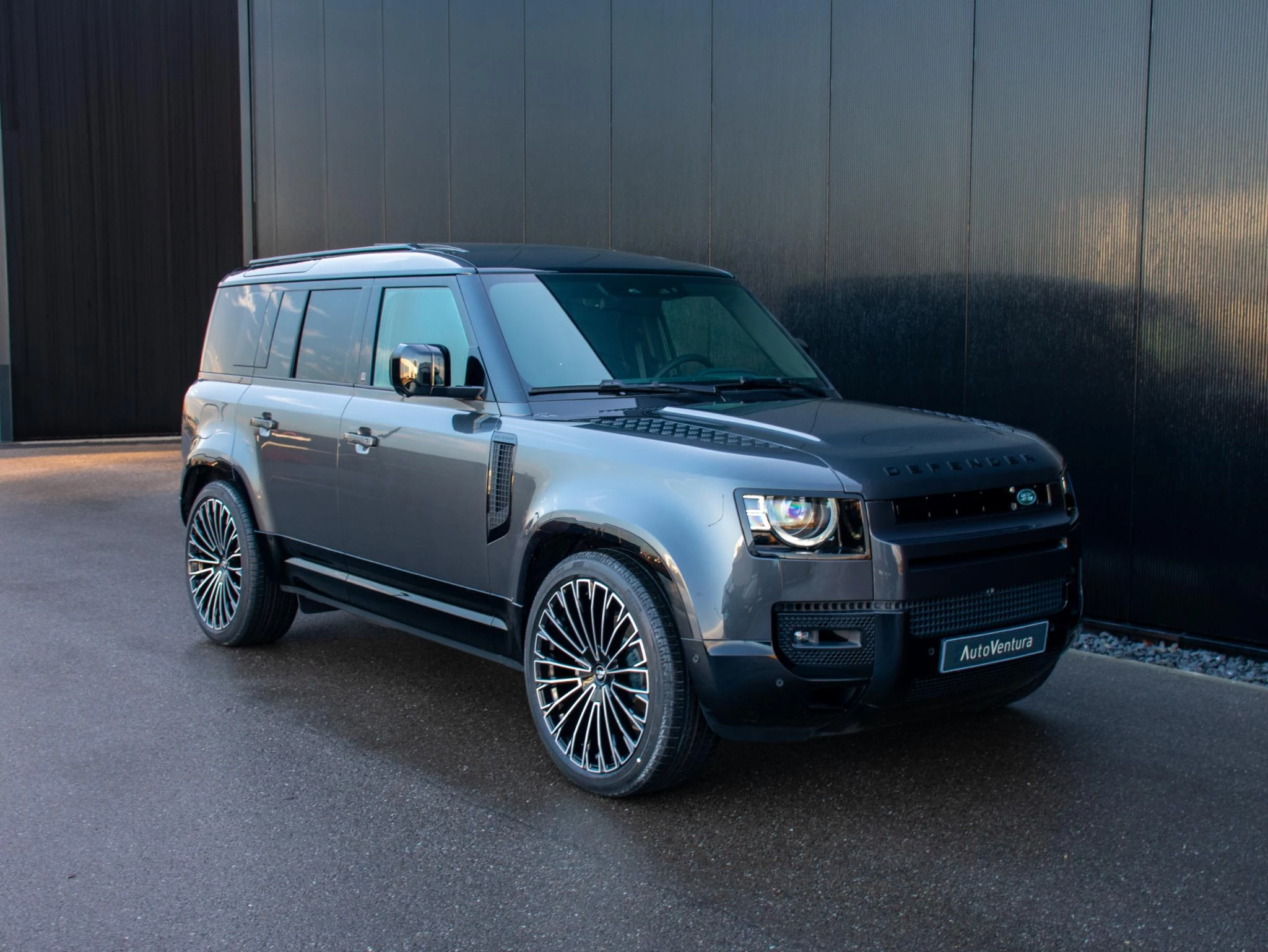 Hoofdafbeelding Land Rover Defender