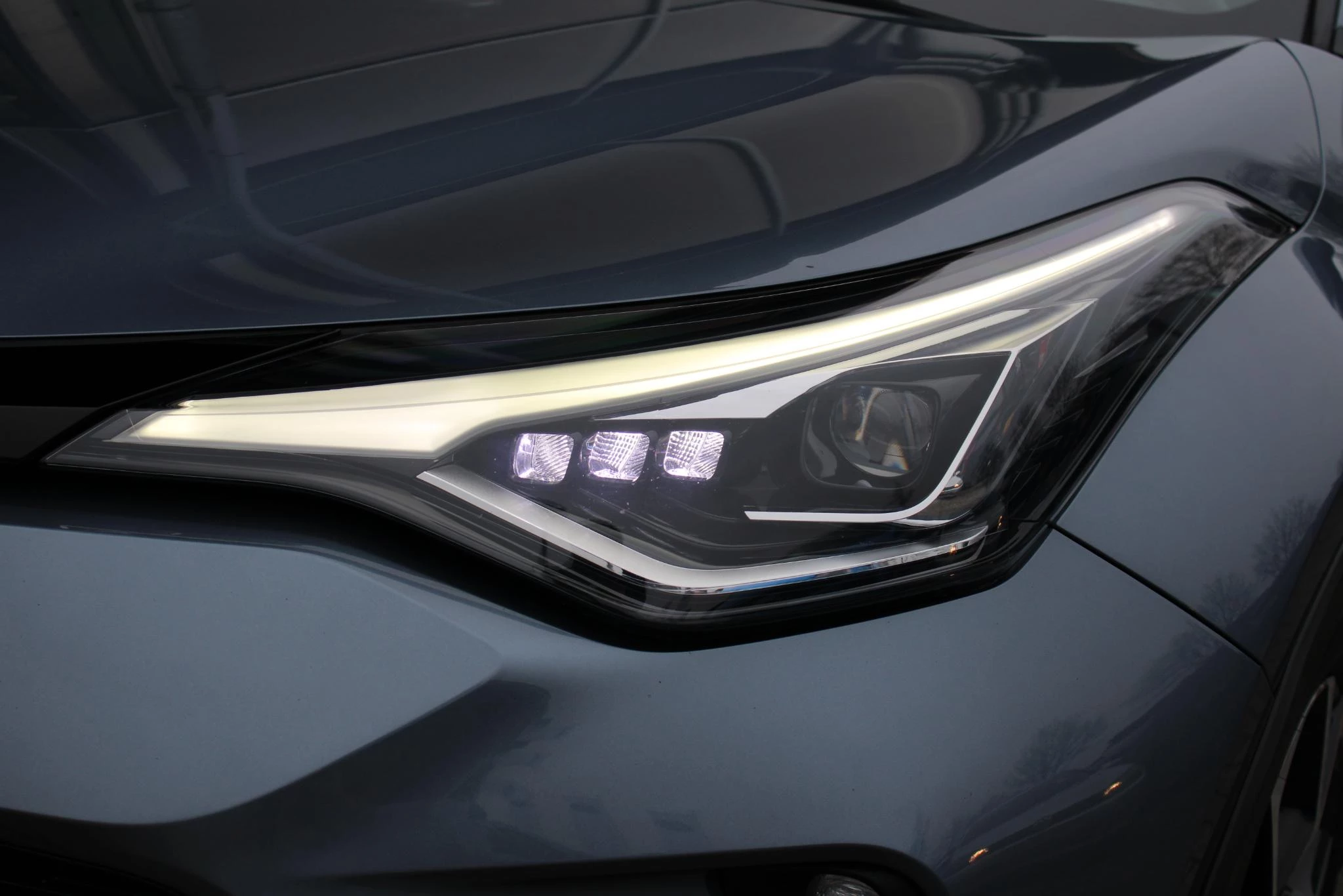 Hoofdafbeelding Toyota C-HR