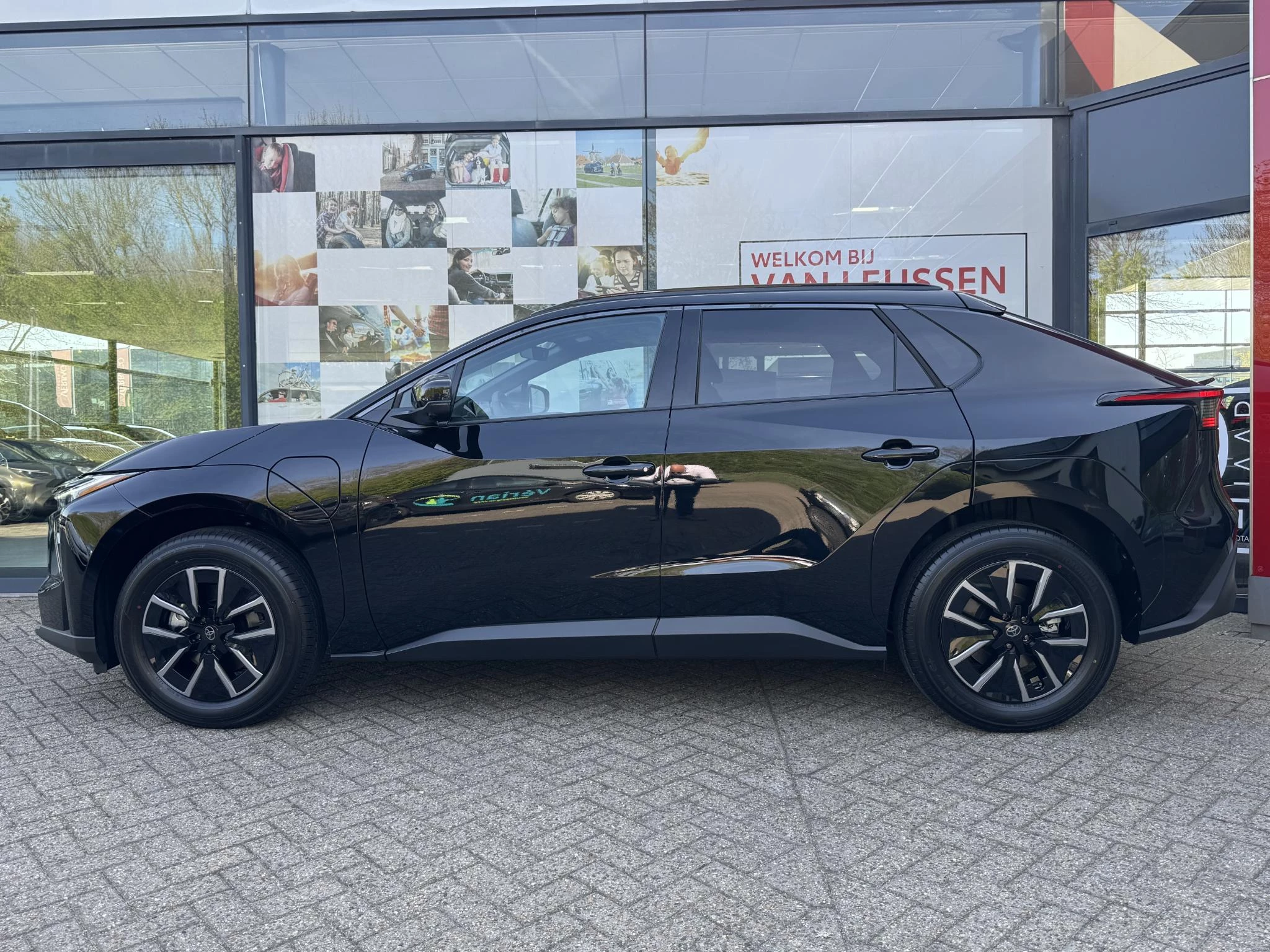 Hoofdafbeelding Toyota bZ4X