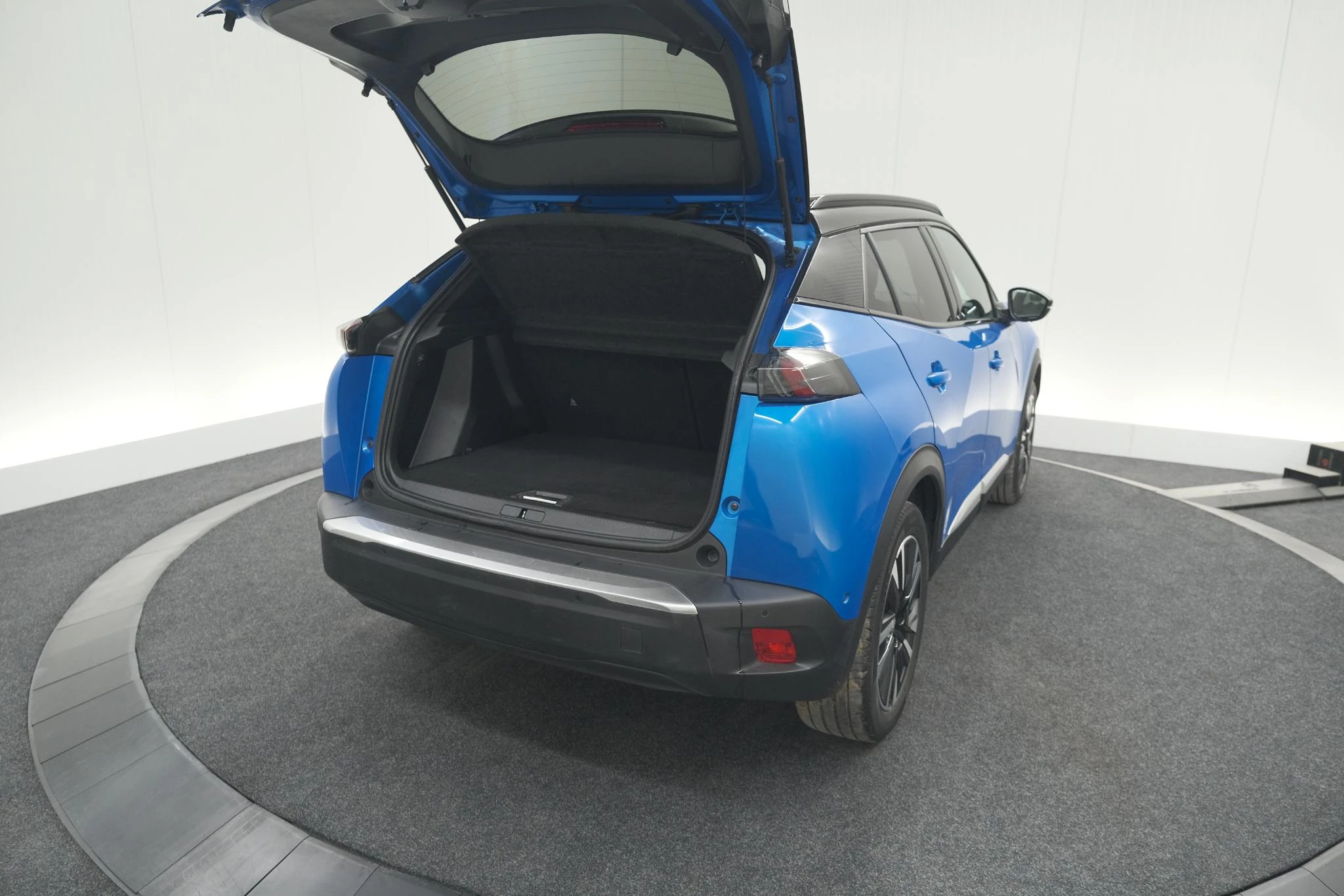 Hoofdafbeelding Peugeot e-2008