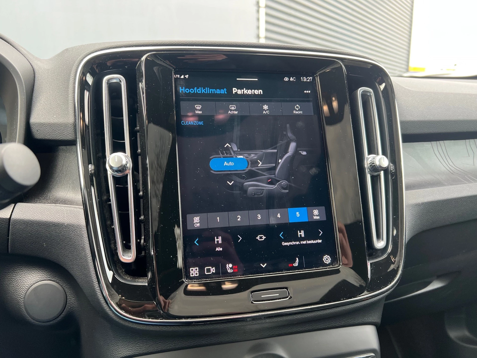 Hoofdafbeelding Volvo C40