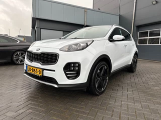 Hoofdafbeelding Kia Sportage Kia Sportage 1.6T-GDI GT-Line First Edition Navi Leder Trekhaak