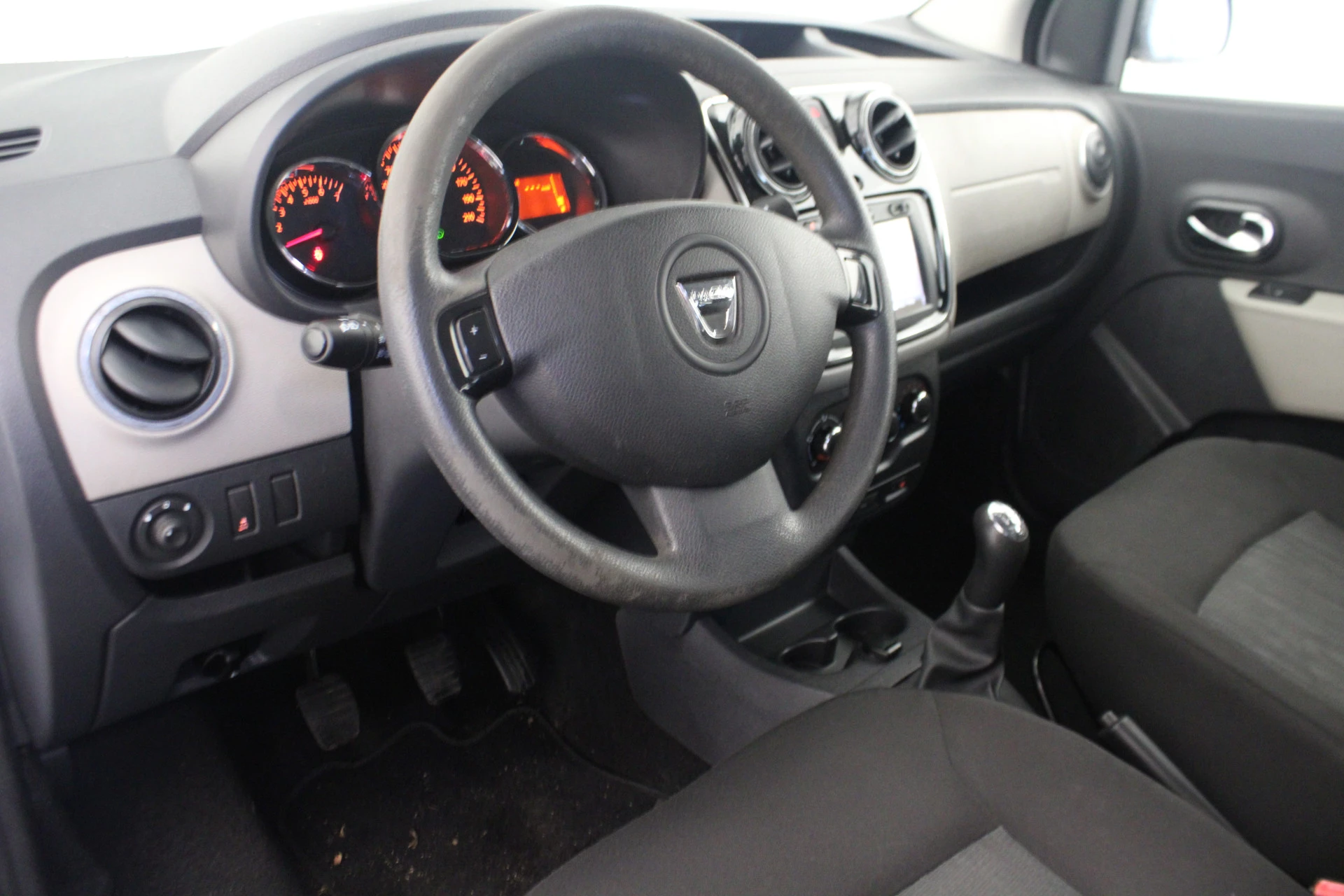 Hoofdafbeelding Dacia Dokker