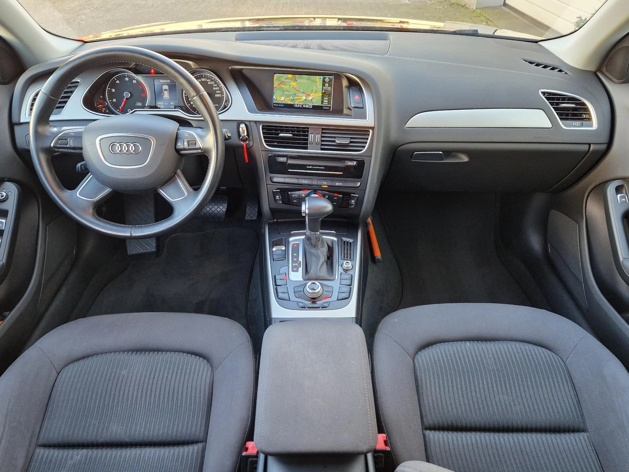 Hoofdafbeelding Audi A4