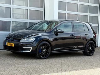 Volkswagen Golf 1.4 TSI 204PK GTE Navi Camera Pano APK tot 03-2027!