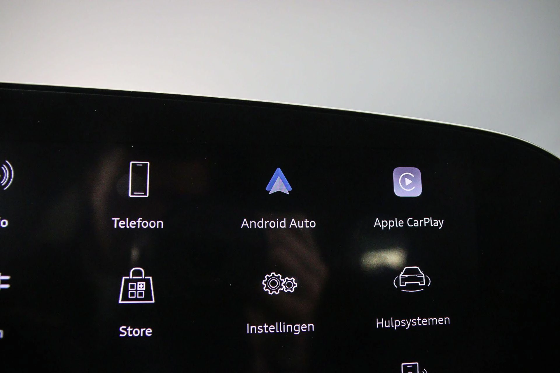 Hoofdafbeelding Audi A6 Avant e-tron