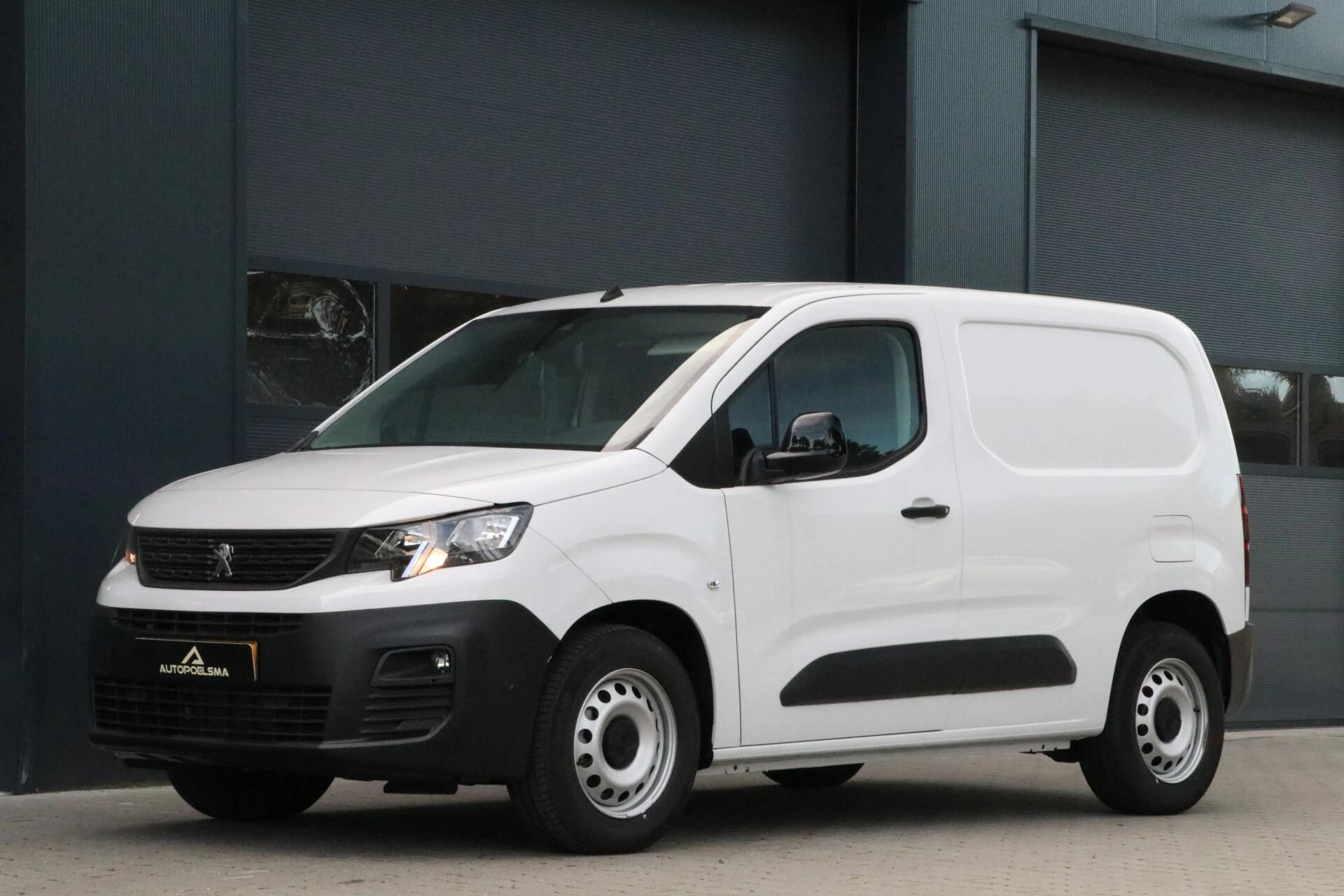 Hoofdafbeelding Peugeot Partner