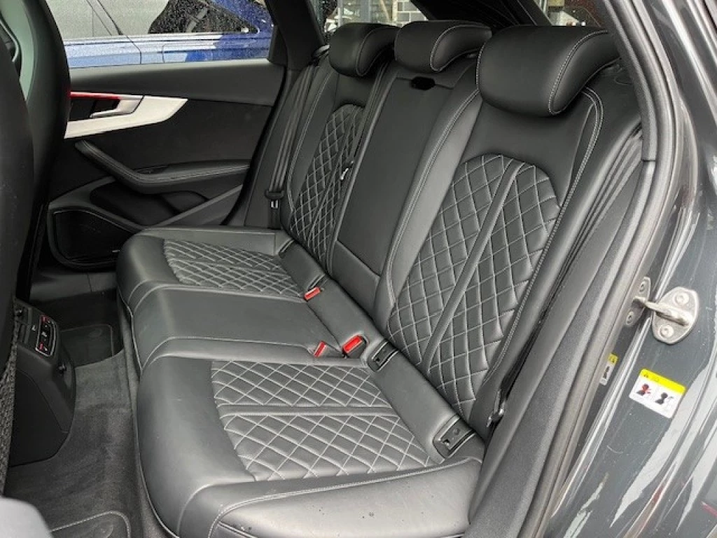Hoofdafbeelding Audi S4