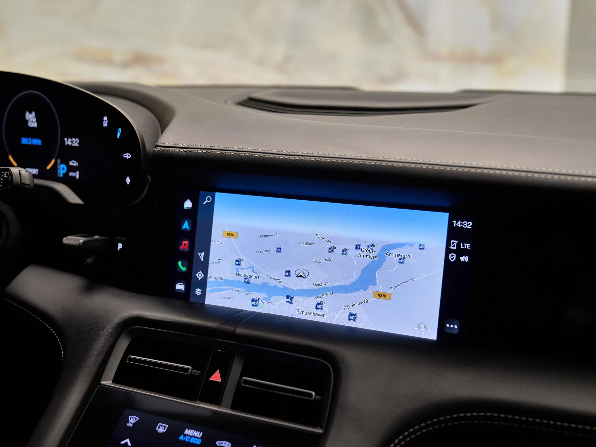 Hoofdafbeelding Porsche Taycan