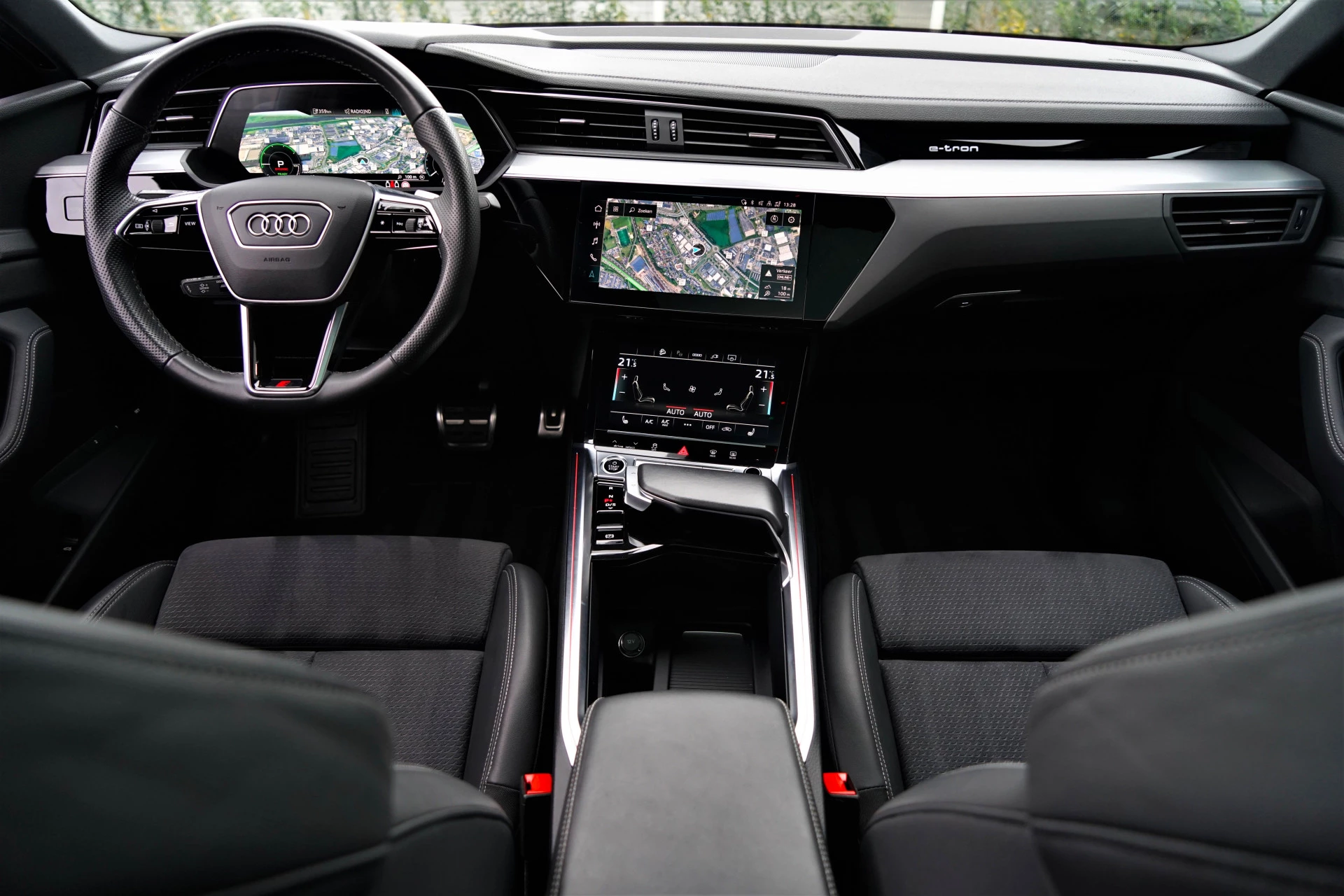 Hoofdafbeelding Audi Q8 Sportback e-tron