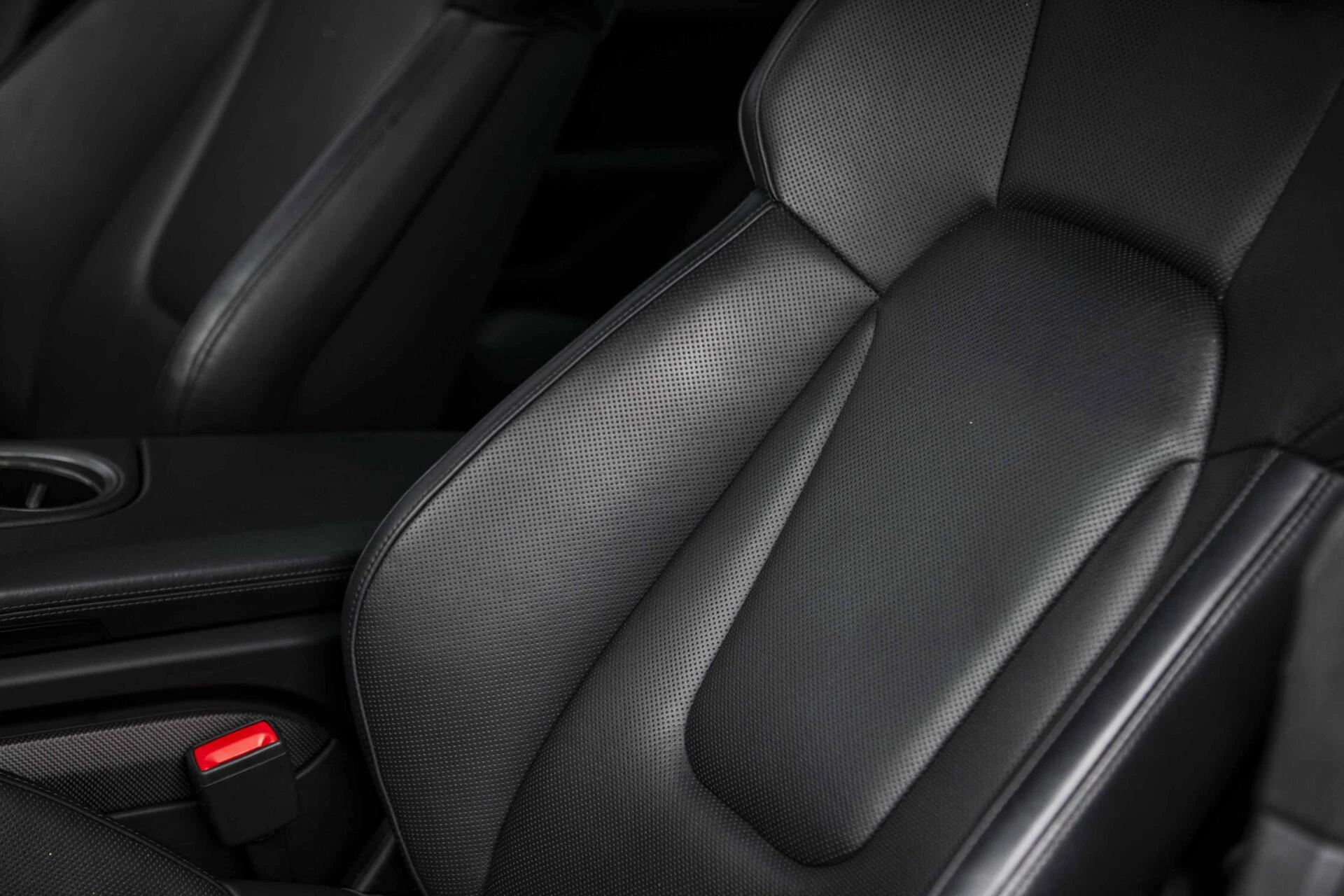 Hoofdafbeelding Porsche Taycan
