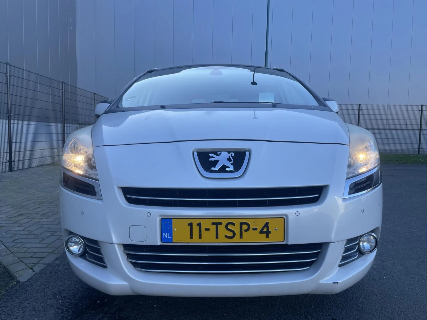 Hoofdafbeelding Peugeot 5008
