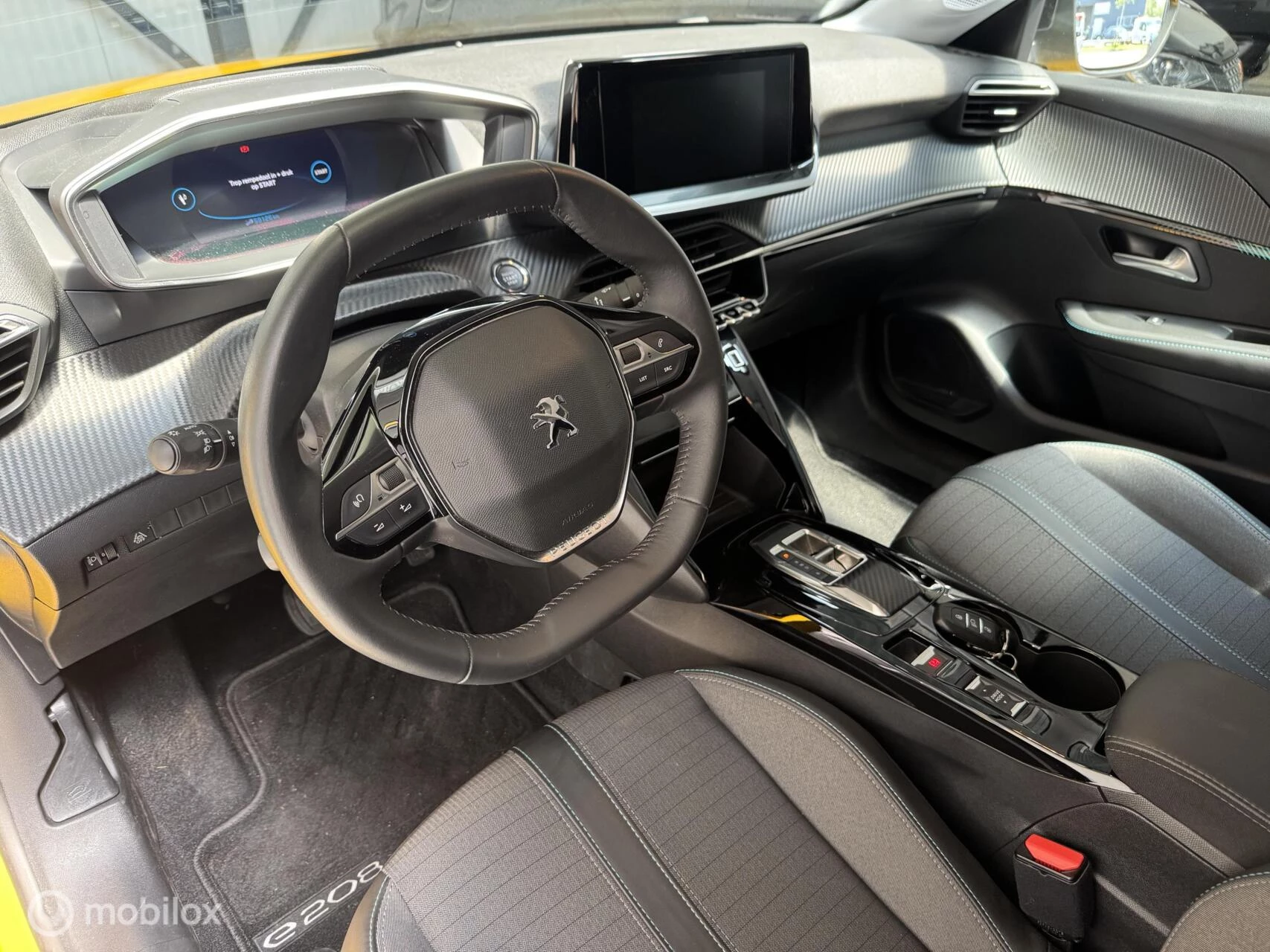 Hoofdafbeelding Peugeot e-208
