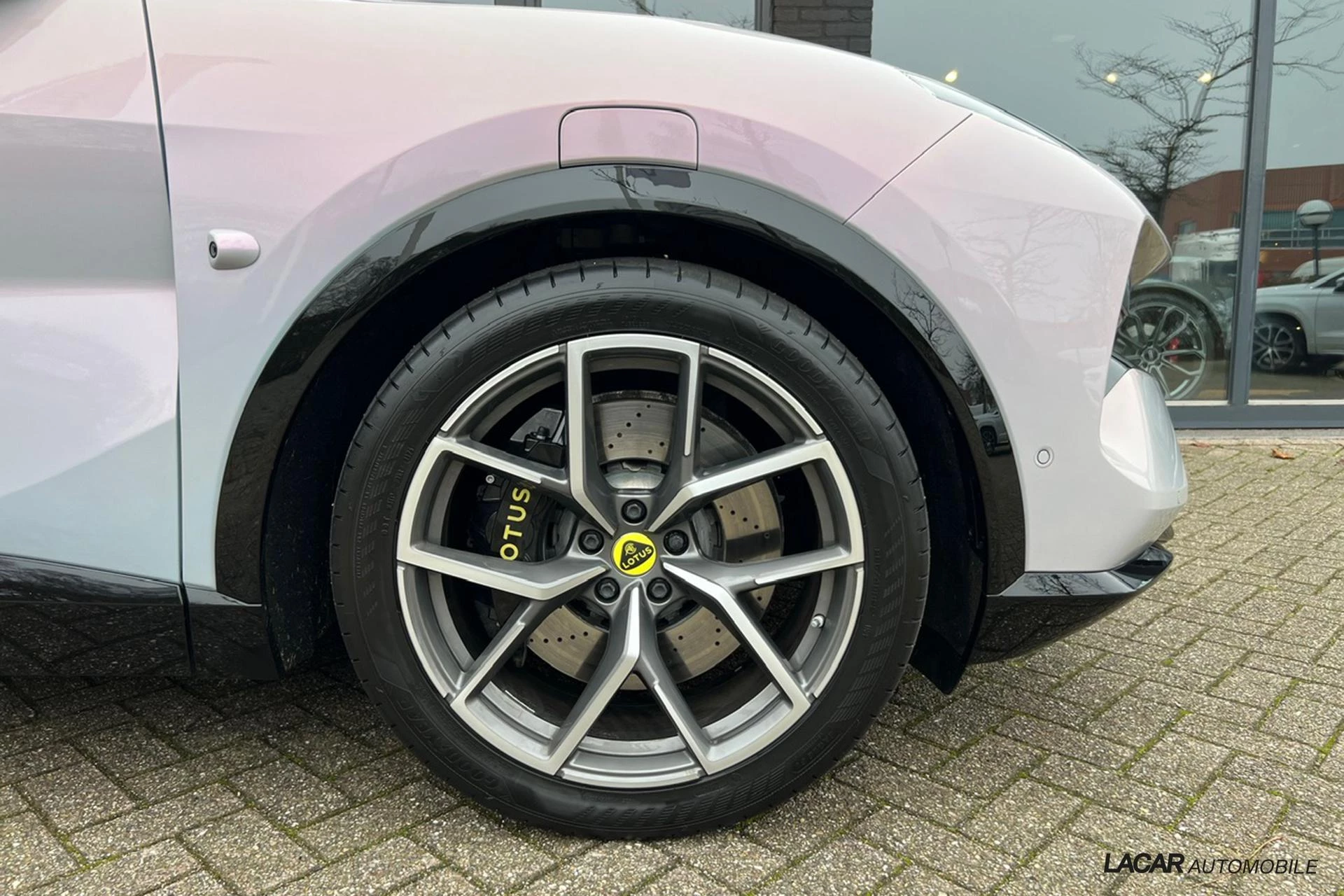 Hoofdafbeelding Lotus Eletre