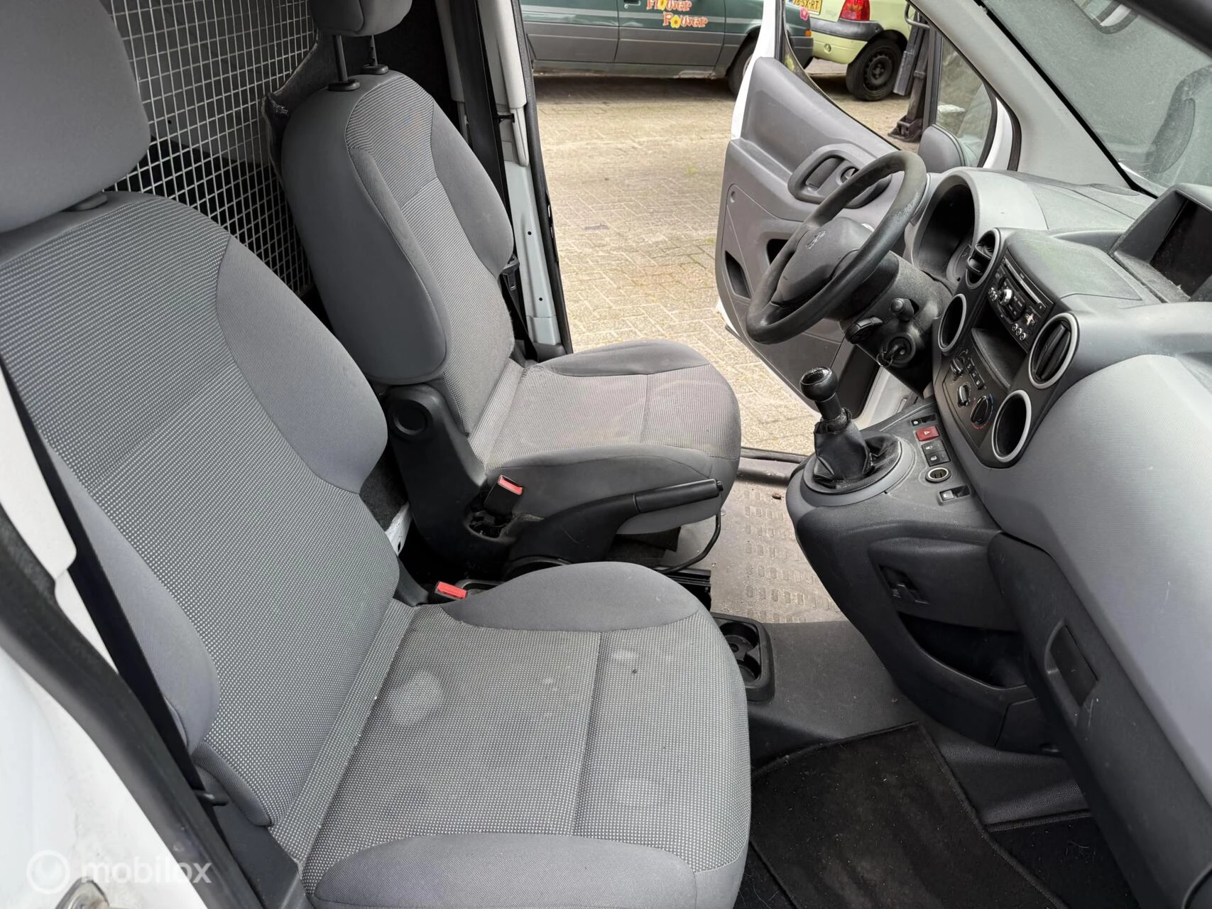 Hoofdafbeelding Peugeot Partner