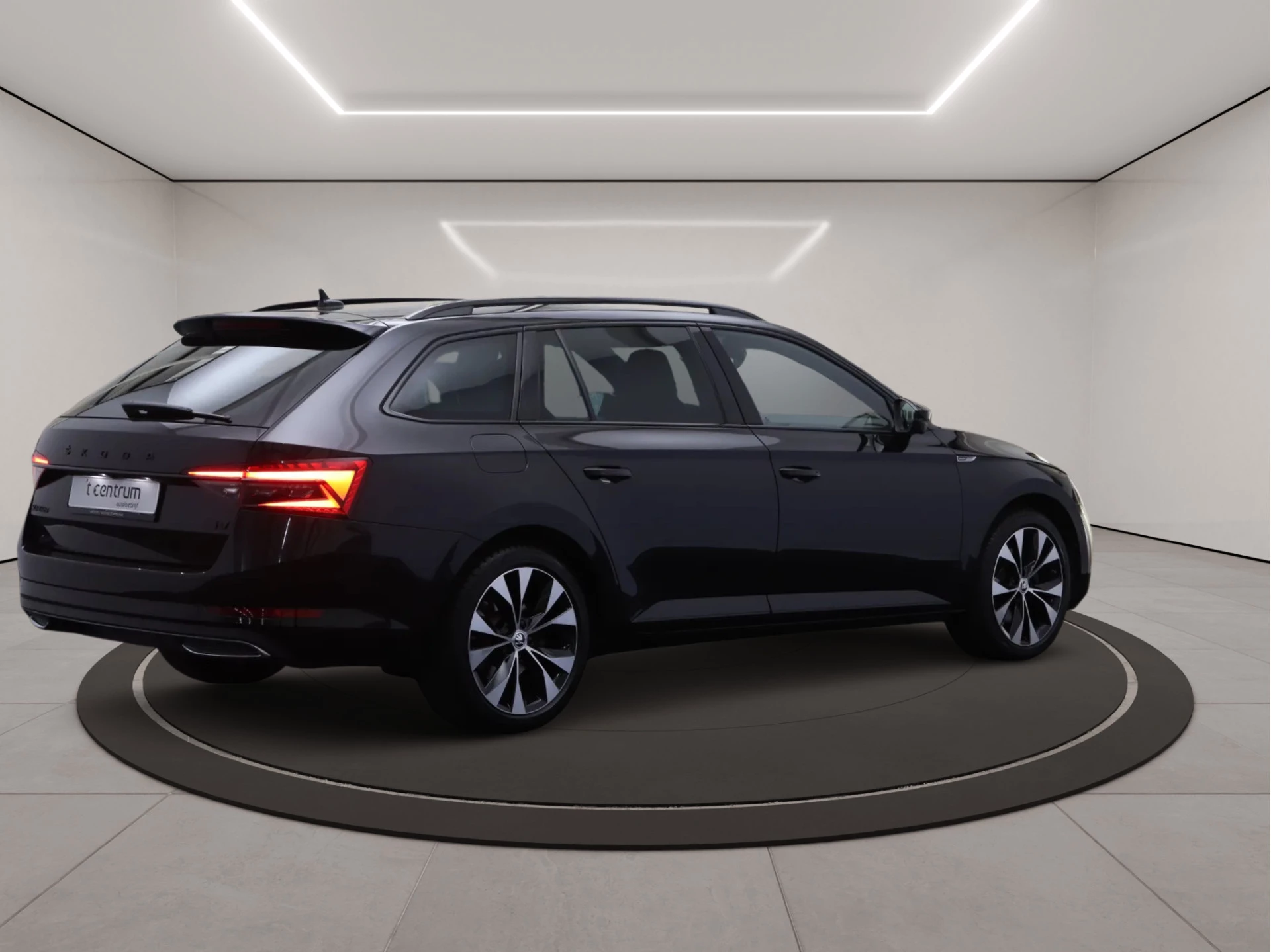 Hoofdafbeelding Škoda Superb