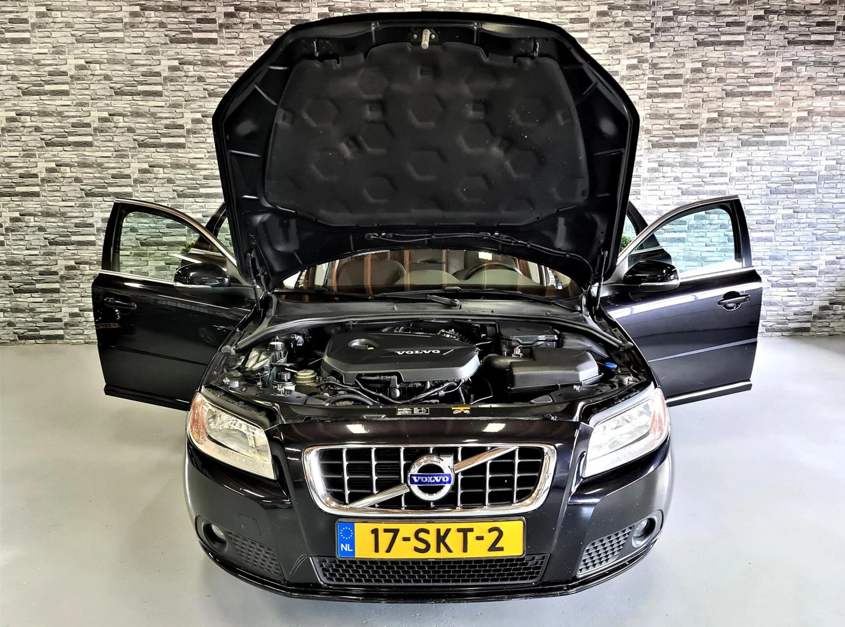 Hoofdafbeelding Volvo V70
