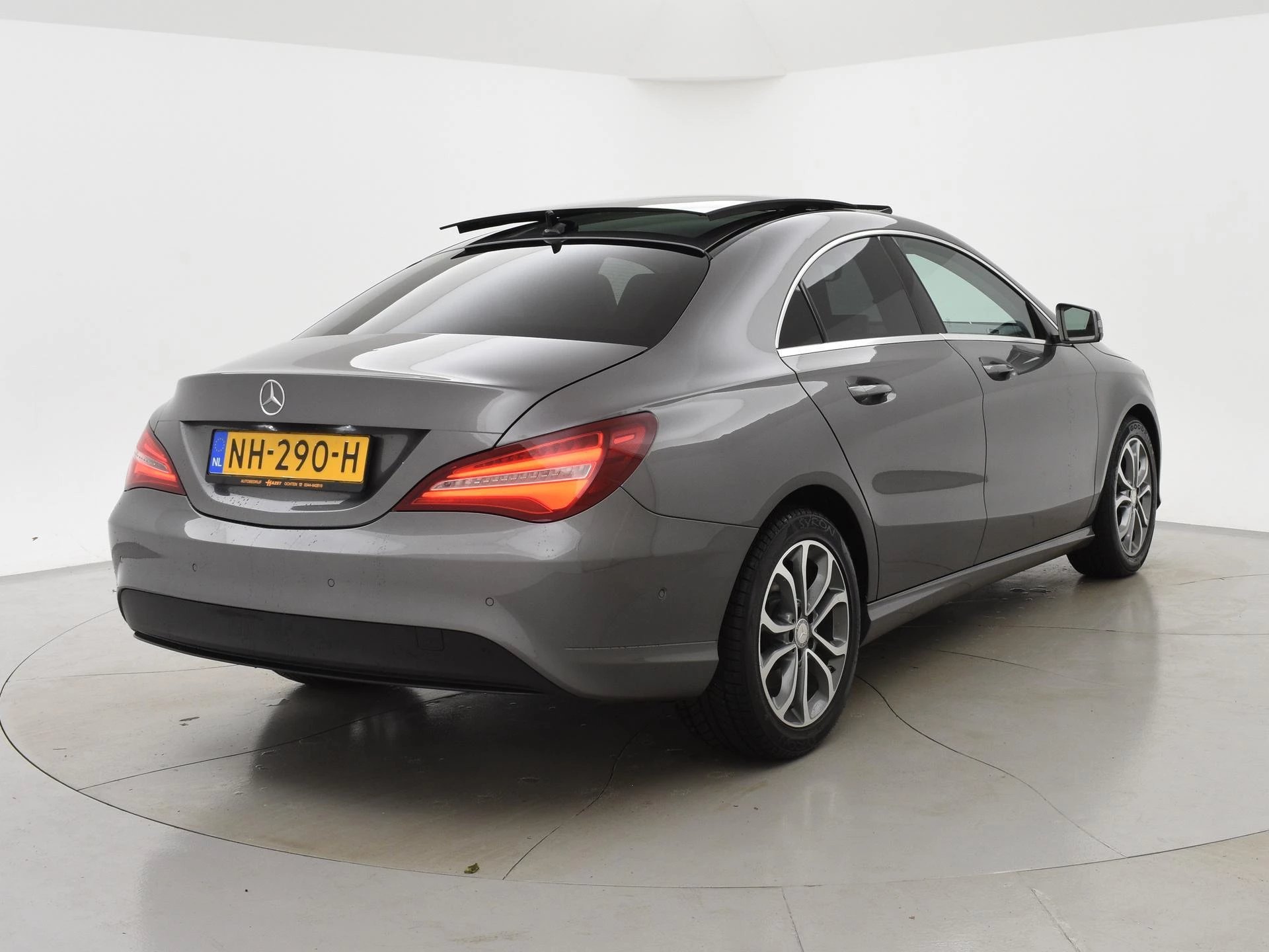 Hoofdafbeelding Mercedes-Benz CLA