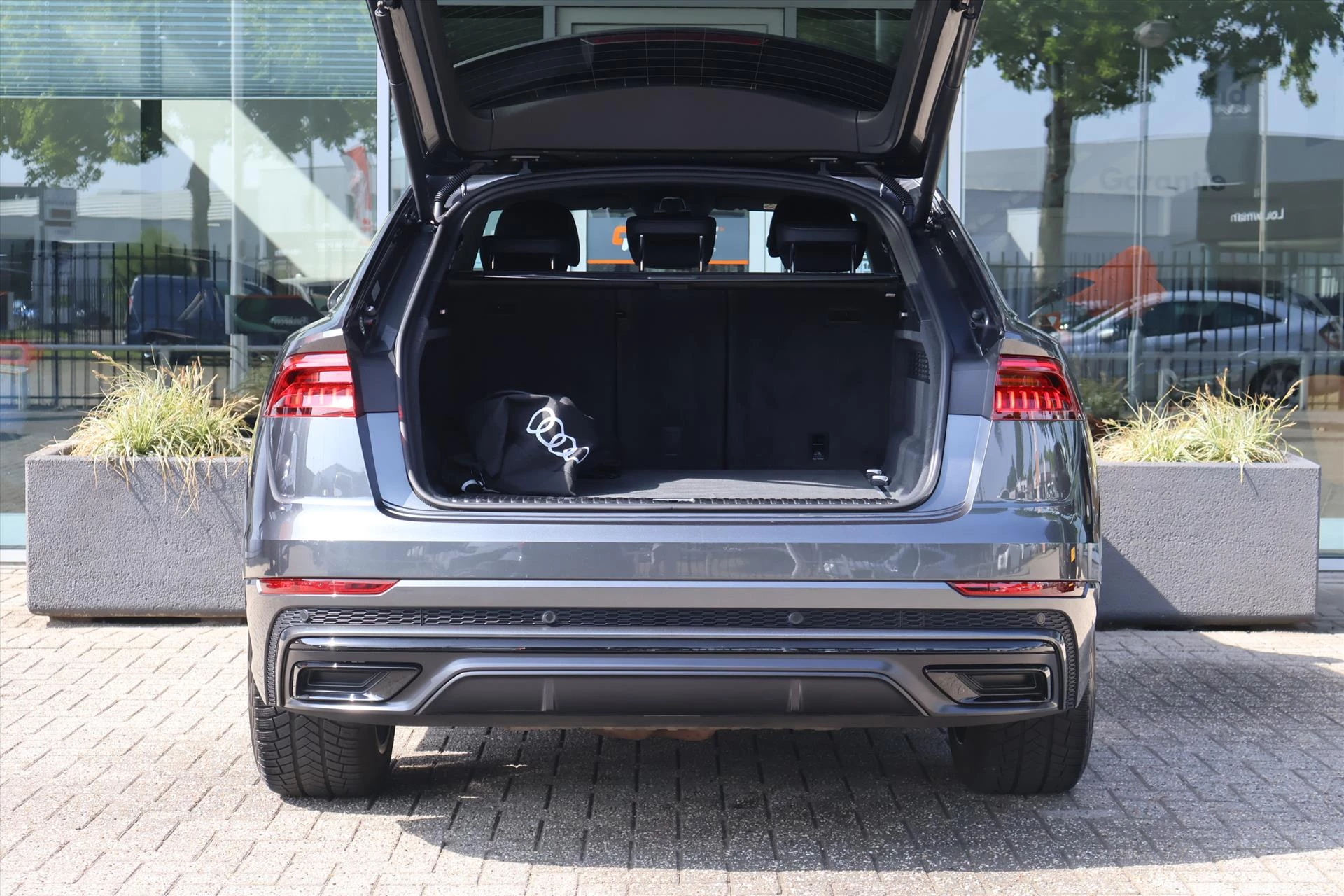 Hoofdafbeelding Audi Q8