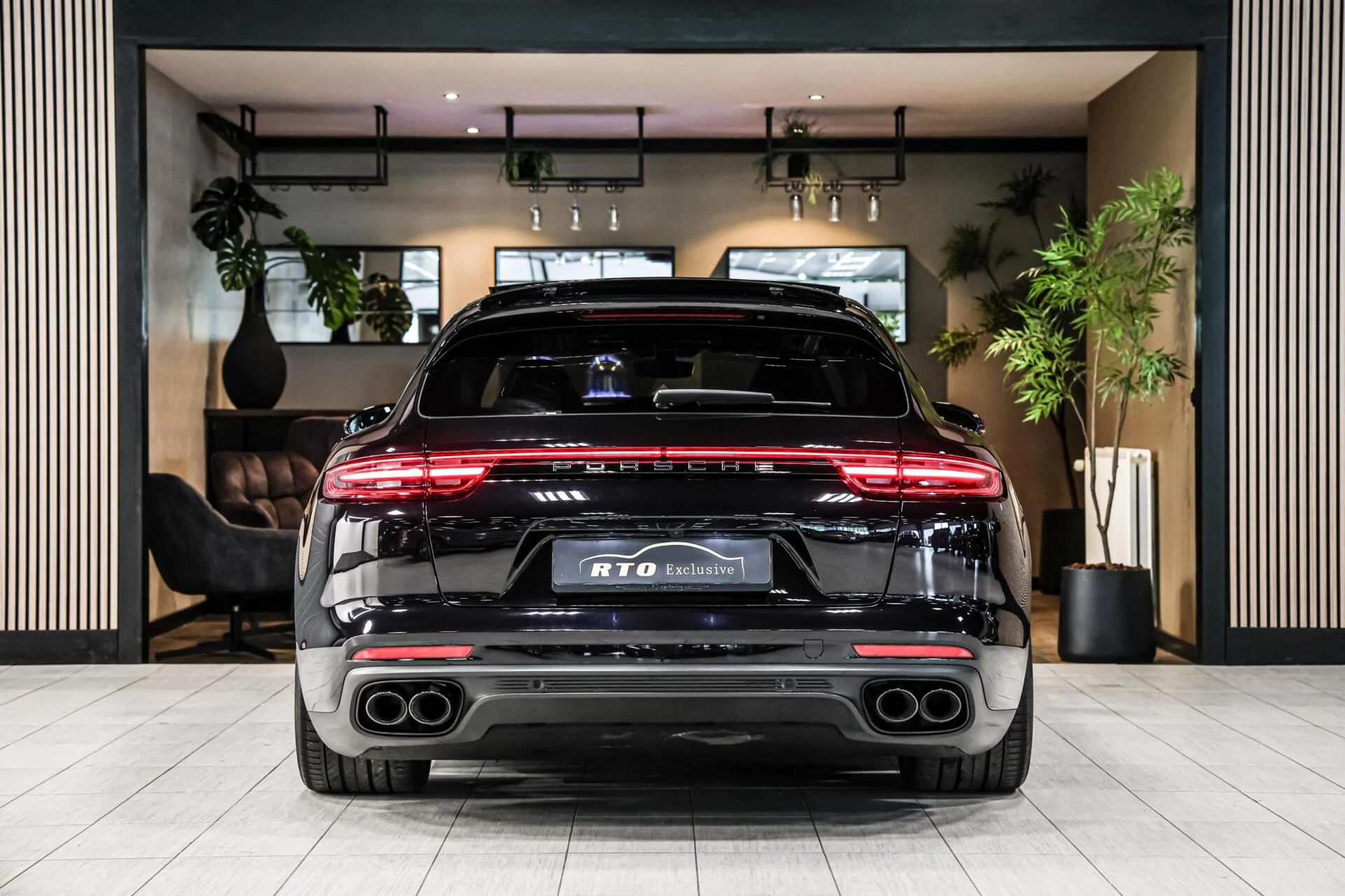 Hoofdafbeelding Porsche Panamera