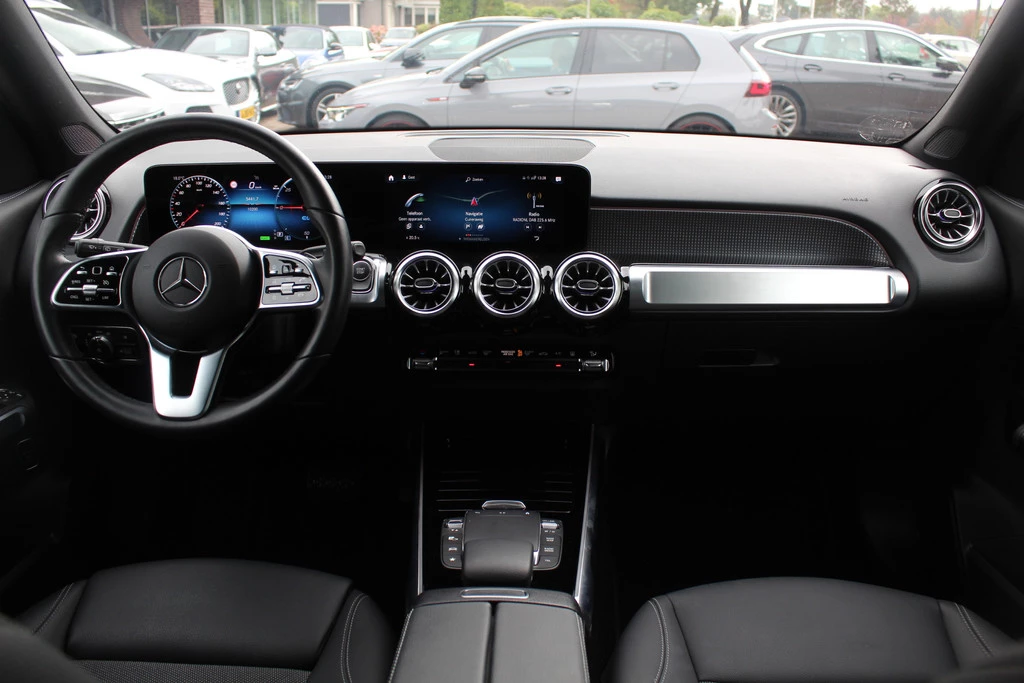 Hoofdafbeelding Mercedes-Benz EQB