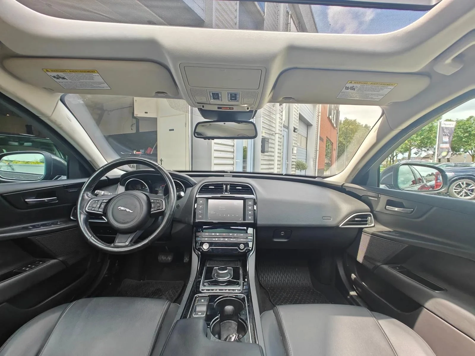 Hoofdafbeelding Jaguar XE