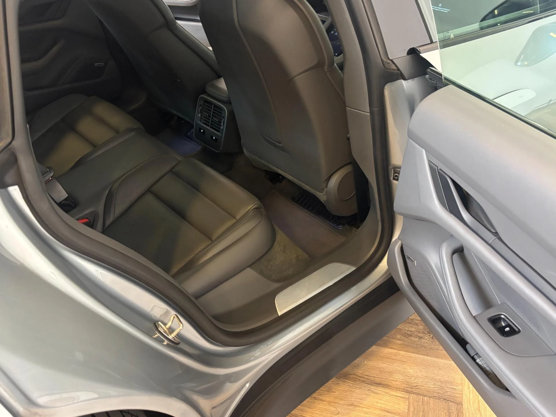Hoofdafbeelding Porsche Taycan